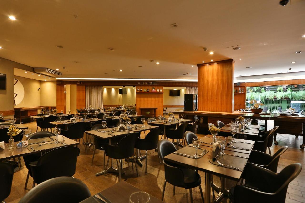 Comfort Hotel Гояния Екстериор снимка