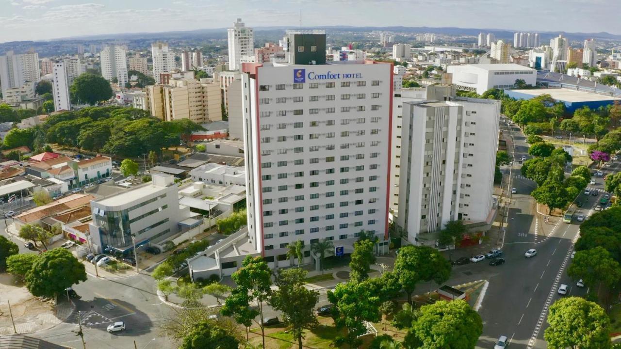 Comfort Hotel Гояния Екстериор снимка