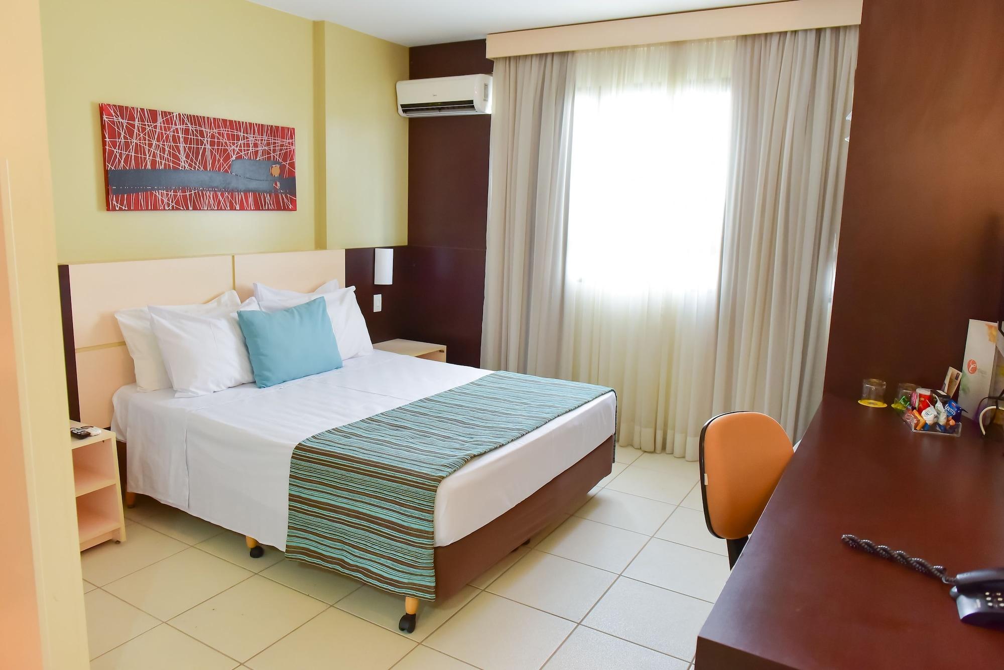 Comfort Hotel Гояния Екстериор снимка