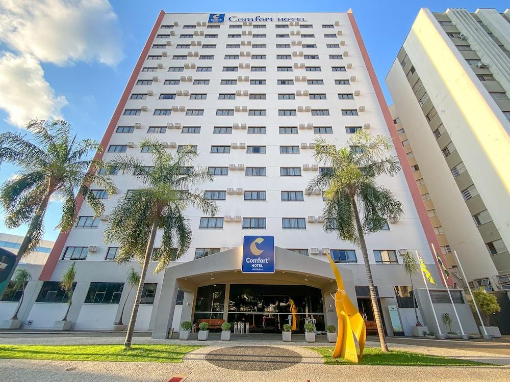 Comfort Hotel Гояния Екстериор снимка
